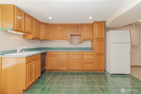 11834 8th Avenue S Seattle WA 98168