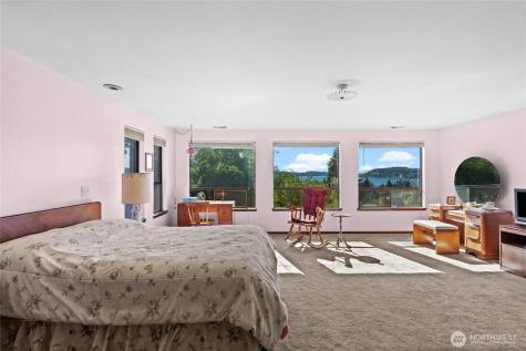 1706 S Sunset Drive Tacoma WA 98465