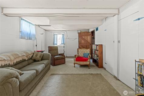 1706 S Sunset Drive Tacoma WA 98465