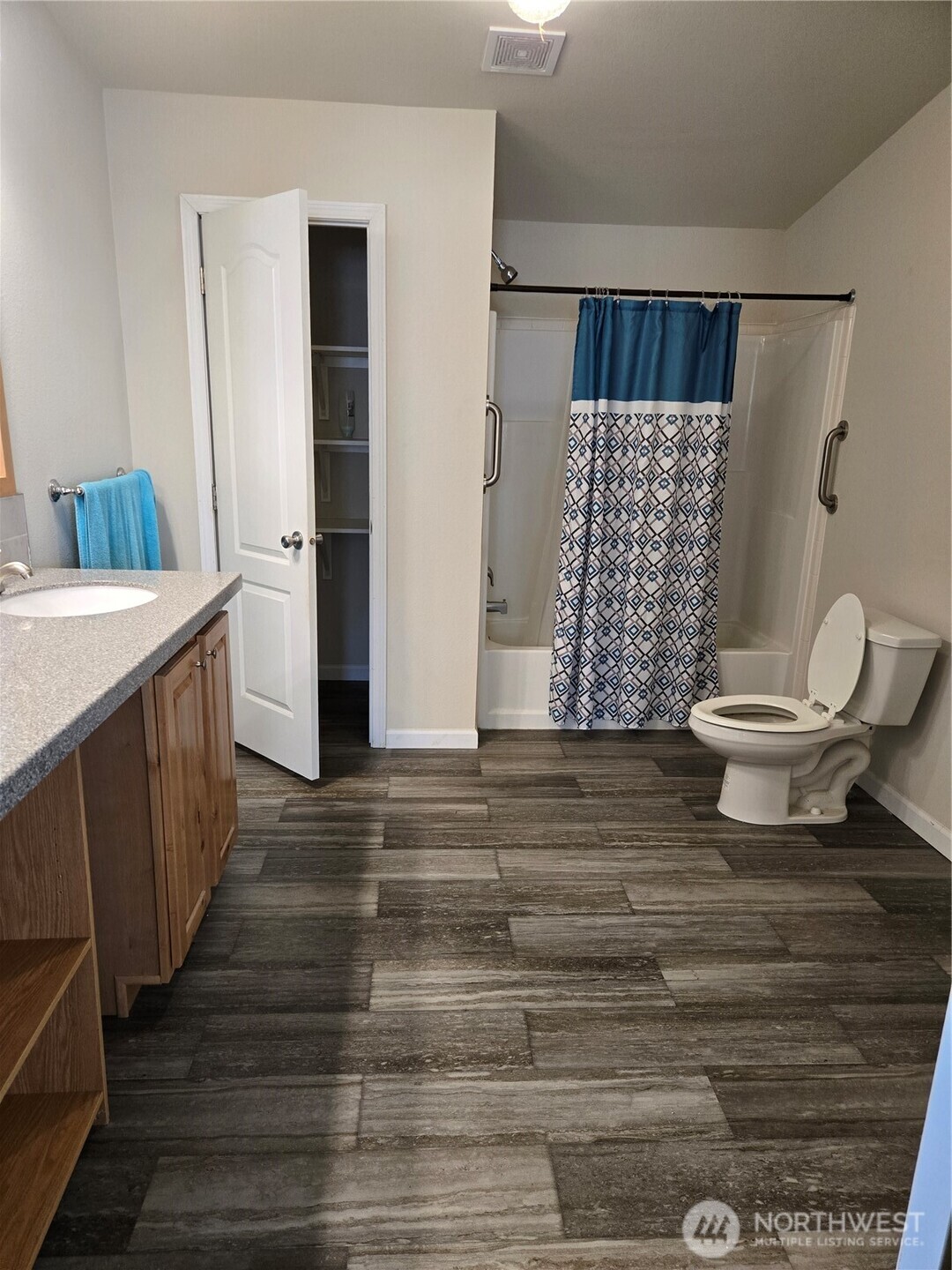 284 W Hale Road Winlock WA 98596