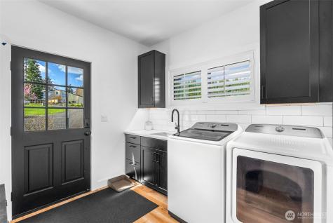 7746 Manzanita Drive NW Olympia WA 98502