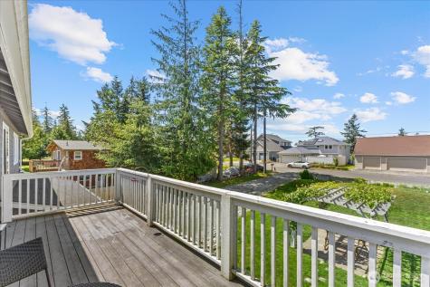 35 Edgewater Drive Camano Island WA 98282