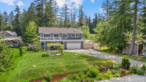 35 Edgewater Drive Camano Island WA 98282