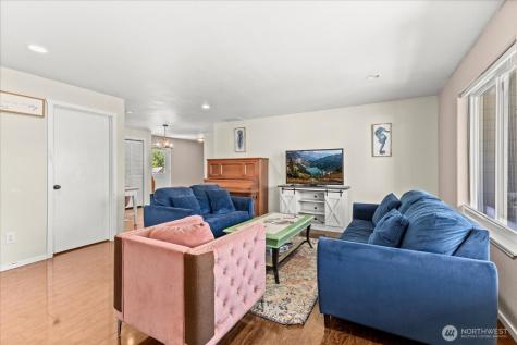 35 Edgewater Drive Camano Island WA 98282