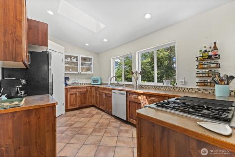 35 Edgewater Drive Camano Island WA 98282