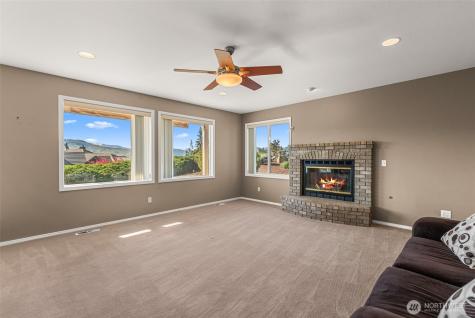 2205 N Devon Avenue East Wenatchee WA 98802