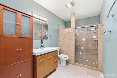 16411 10th Avenue SW Burien WA 98166