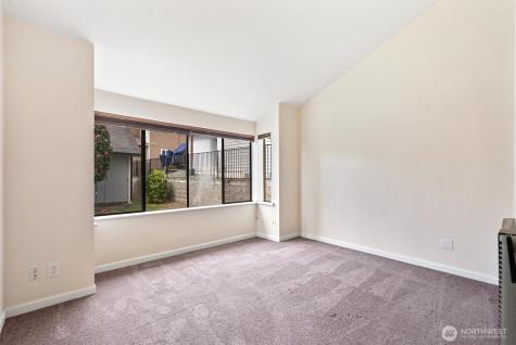 16411 10th Avenue SW Burien WA 98166