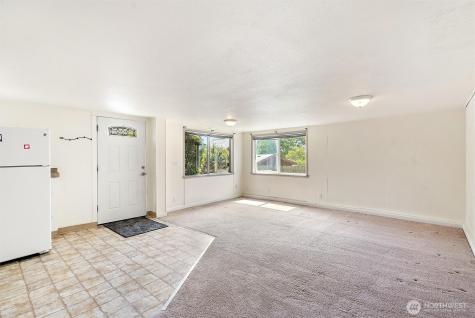 16411 10th Avenue SW Burien WA 98166