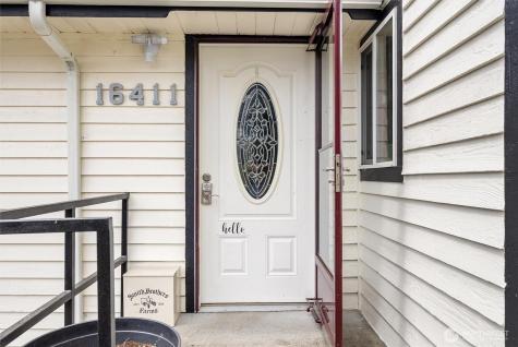 16411 10th Avenue SW Burien WA 98166
