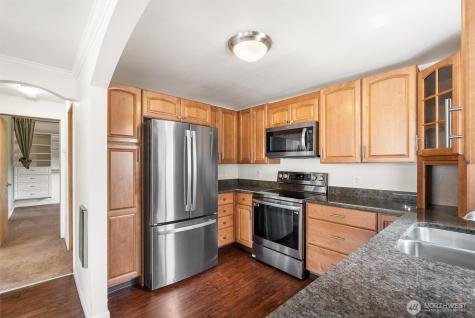 16411 10th Avenue SW Burien WA 98166