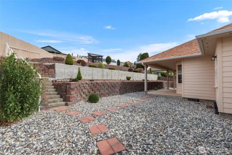 48 Luther Court Malaga WA 98828