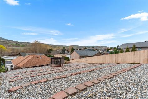 48 Luther Court Malaga WA 98828