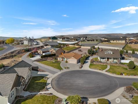 48 Luther Court Malaga WA 98828