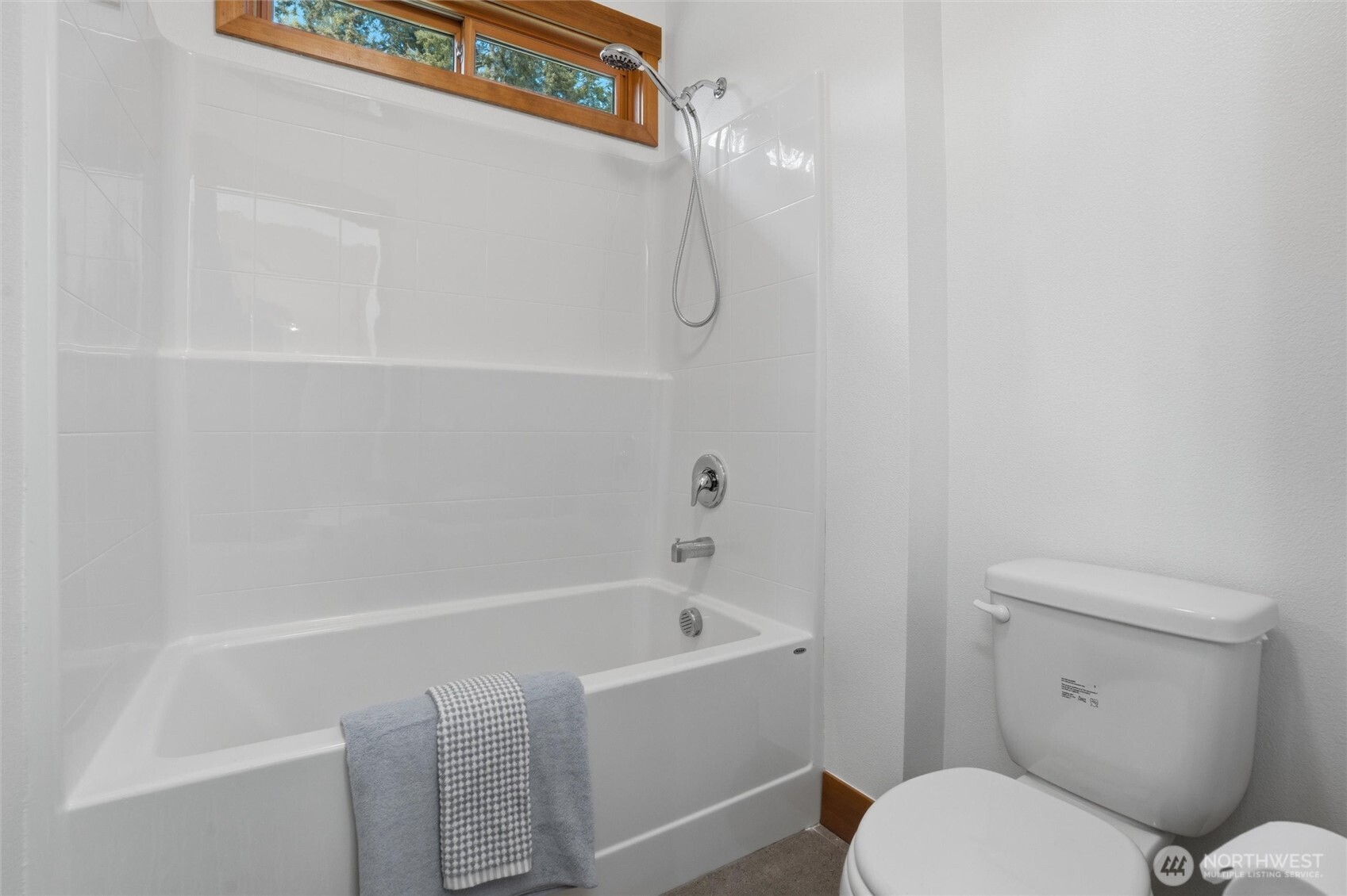 8283 NE 360th Street Kingston WA 98346