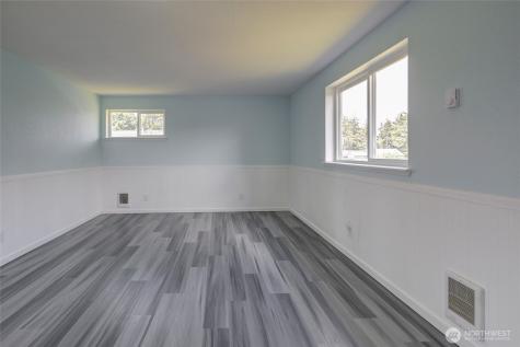 393 Canal Drive SE Ocean Shores WA 98569