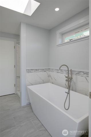 393 Canal Drive SE Ocean Shores WA 98569