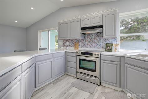 393 Canal Drive SE Ocean Shores WA 98569