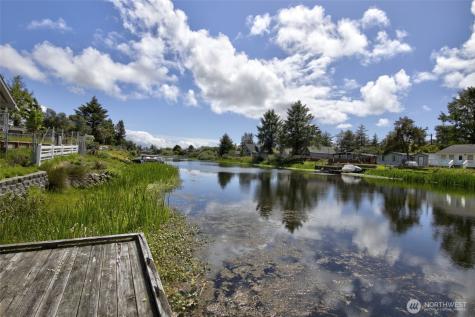 393 Canal Drive SE Ocean Shores WA 98569