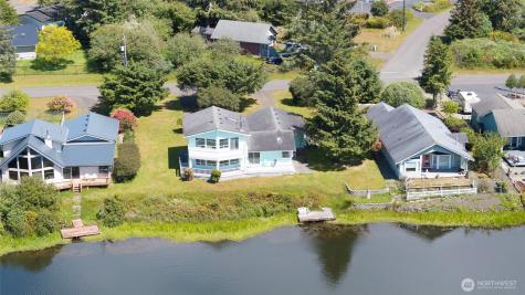 393 Canal Drive SE Ocean Shores WA 98569