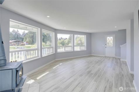 393 Canal Drive SE Ocean Shores WA 98569