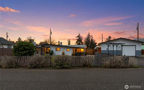 211 Riverfront Drive Cashmere WA 98815