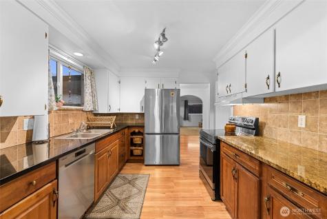 211 Riverfront Drive Cashmere WA 98815