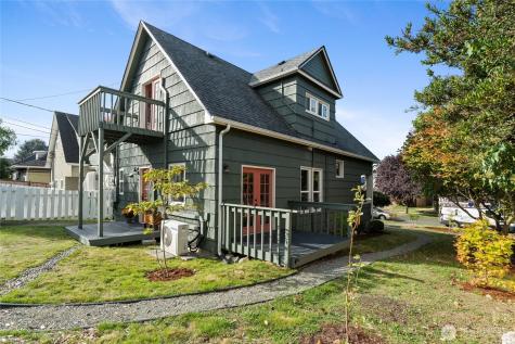 1119 N Oakes Street Tacoma WA 98406