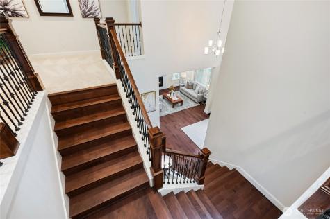 9827 NE 20th Street Bellevue WA 98004