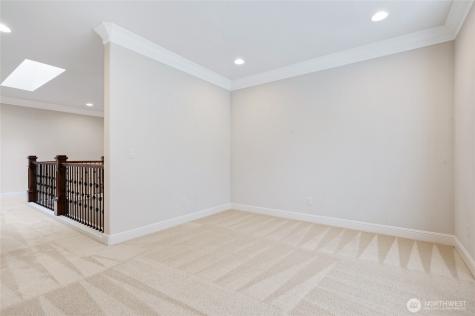 9827 NE 20th Street Bellevue WA 98004