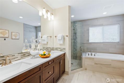 9827 NE 20th Street Bellevue WA 98004