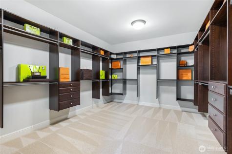 9827 NE 20th Street Bellevue WA 98004