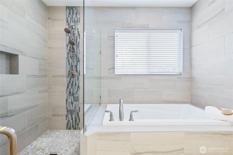 9827 NE 20th Street Bellevue WA 98004