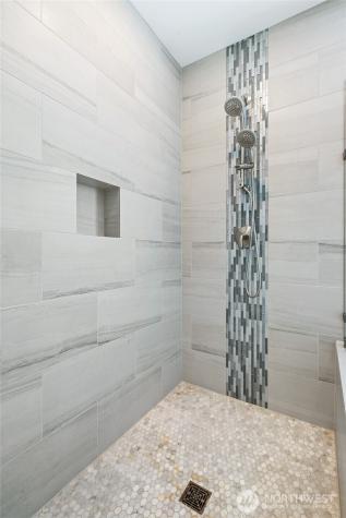 9827 NE 20th Street Bellevue WA 98004