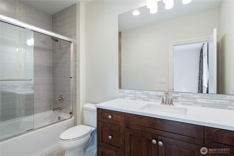 9827 NE 20th Street Bellevue WA 98004