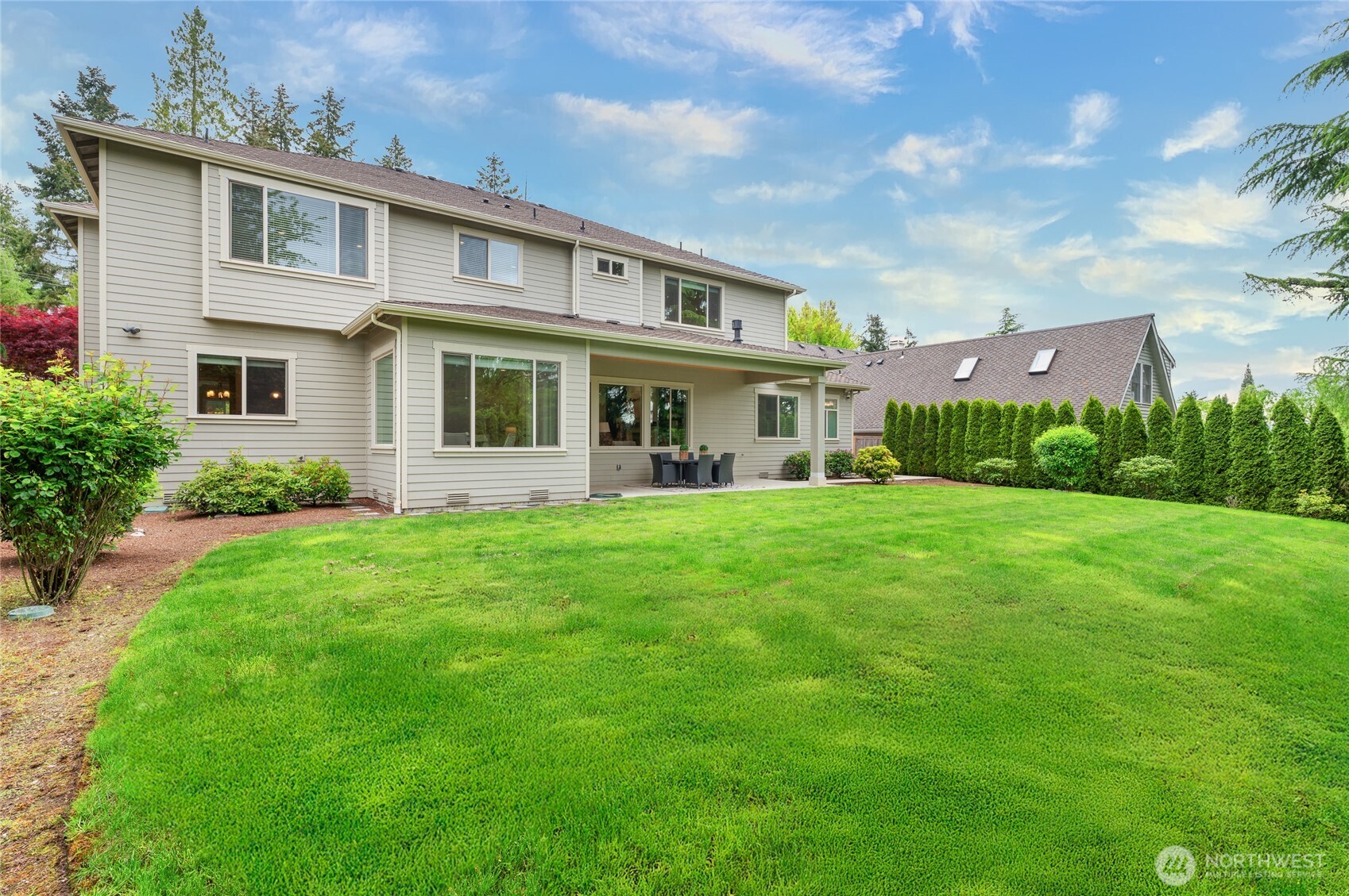 9827 NE 20th Street Bellevue WA 98004