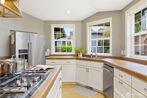4202 N 27th Street Tacoma WA 98407