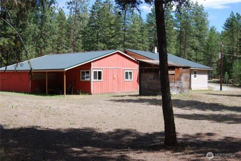 31 Summit Lake Road Tonasket WA 98855