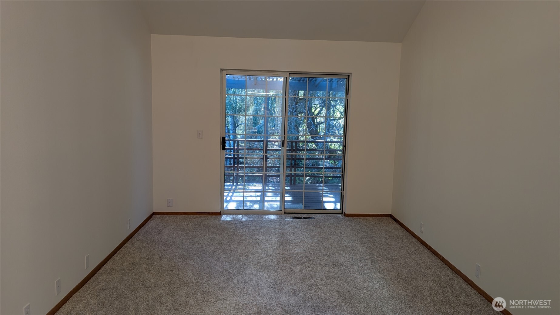 16827 41st Street E Lake Tapps WA 98391