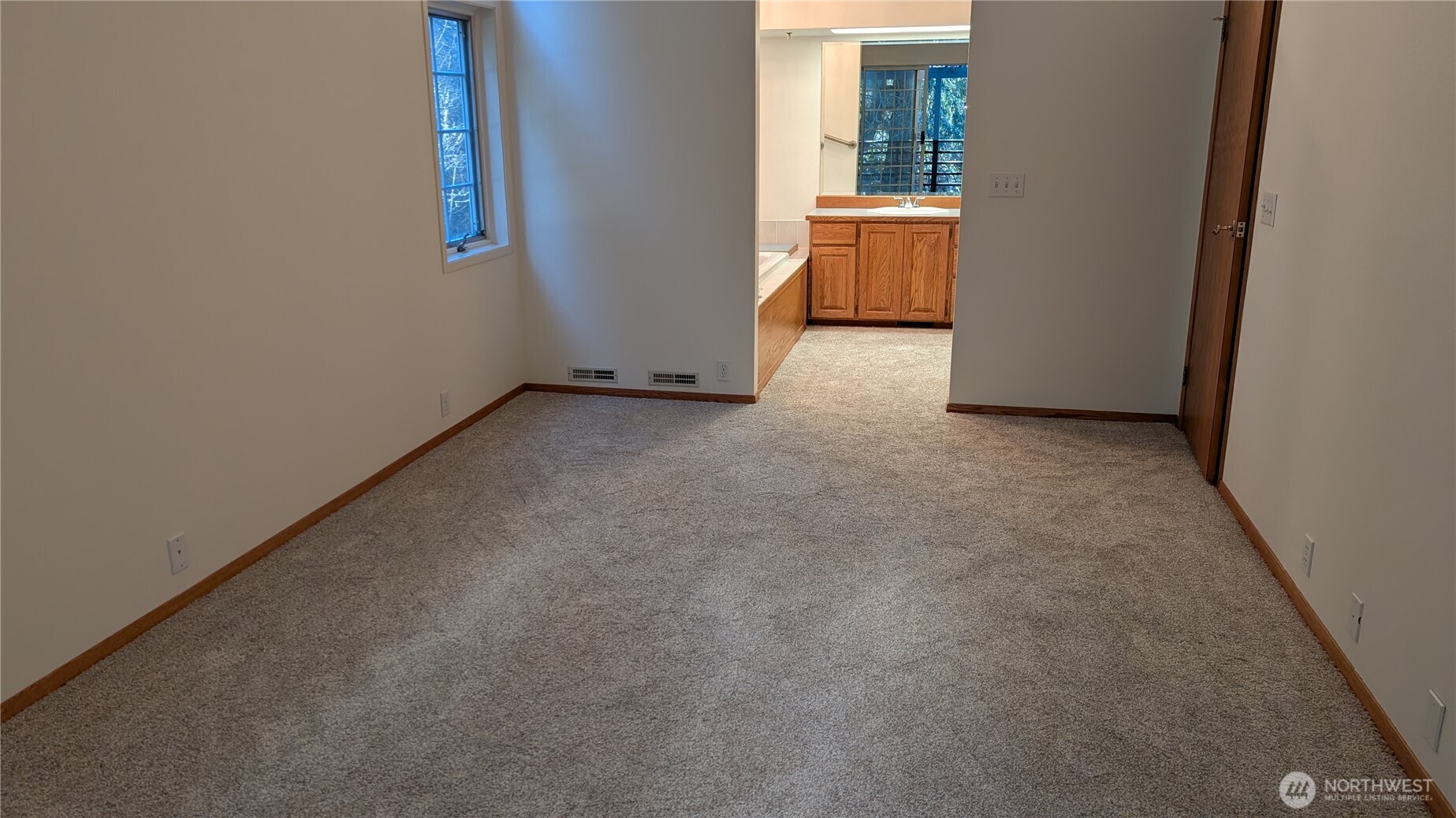 16827 41st Street E Lake Tapps WA 98391
