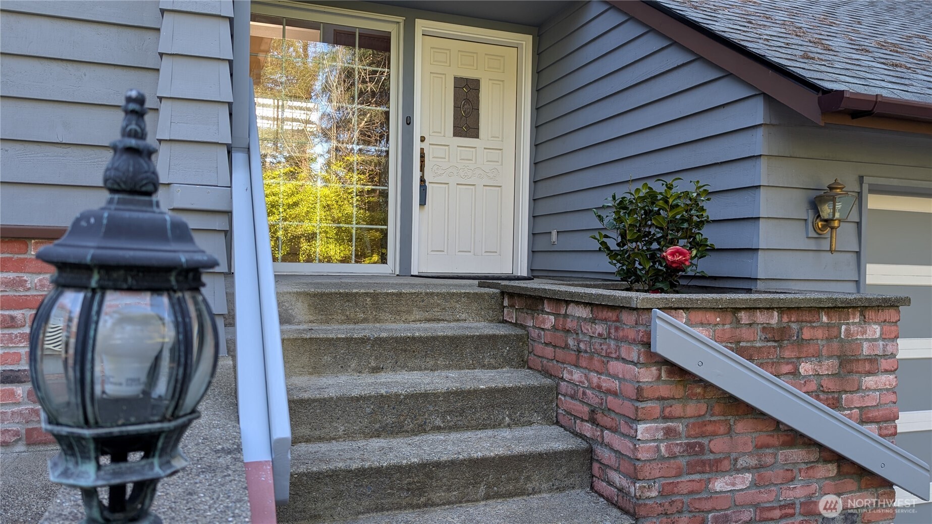 16827 41st Street E Lake Tapps WA 98391