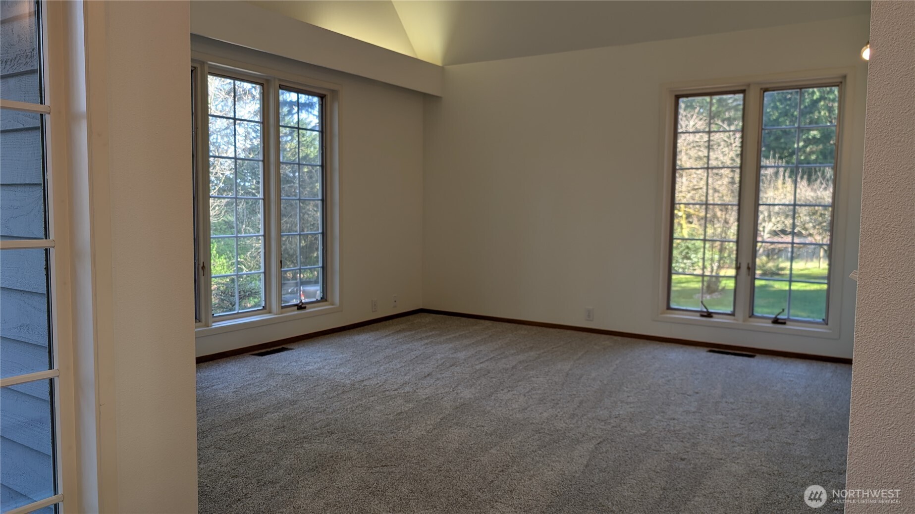 16827 41st Street E Lake Tapps WA 98391