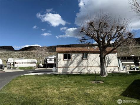 31465 Moore Road NE Coulee City WA 99115