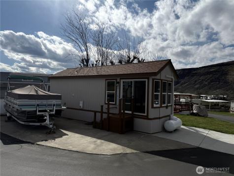 31465 Moore Road NE Coulee City WA 99115