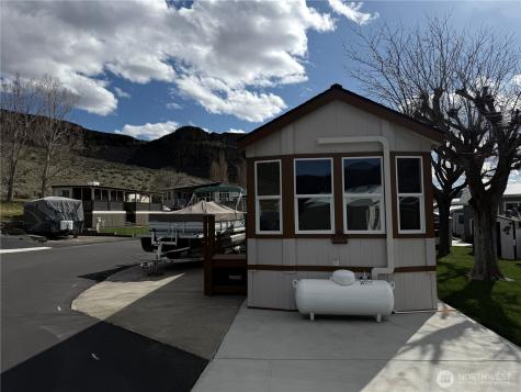 31465 Moore Road NE Coulee City WA 99115