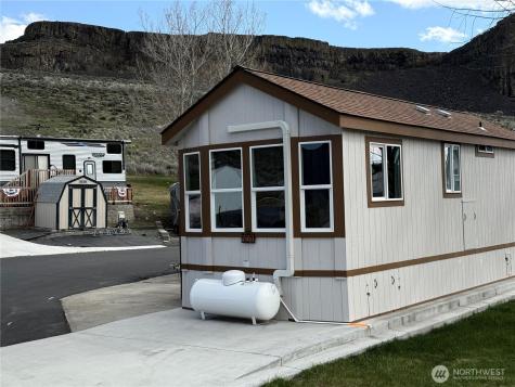 31465 Moore Road NE Coulee City WA 99115