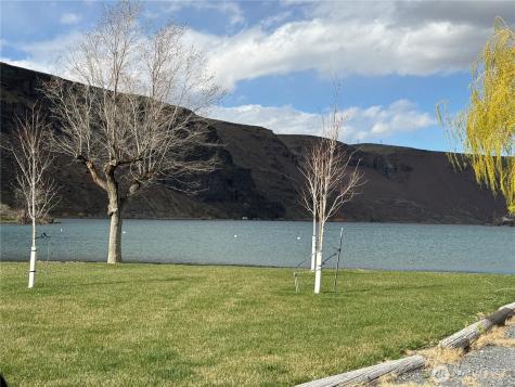 31465 Moore Road NE Coulee City WA 99115