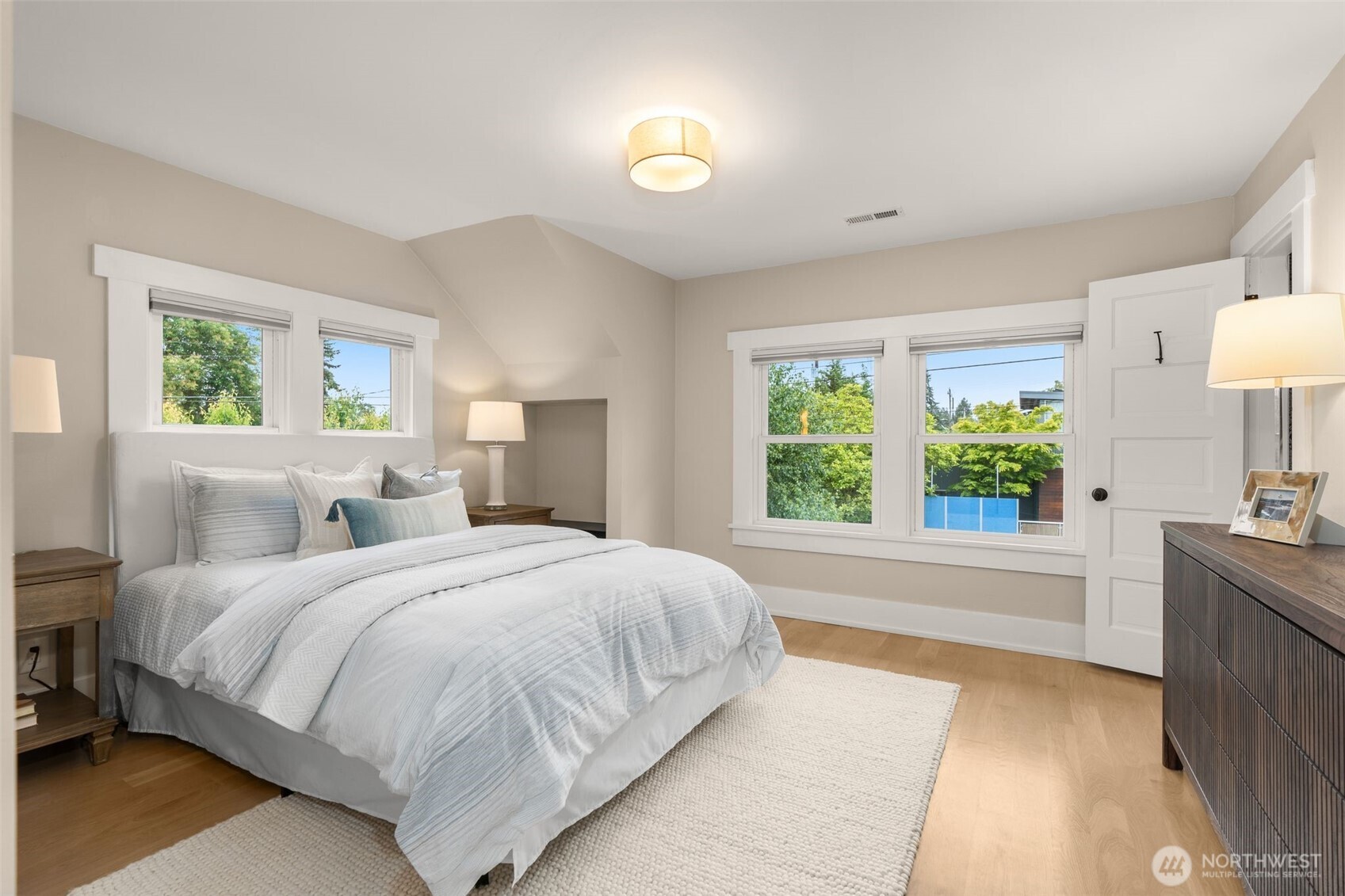 170 Lynn Street Seattle WA 98109