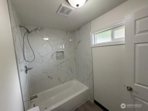 175 Camelot Drive Bremerton WA 98311