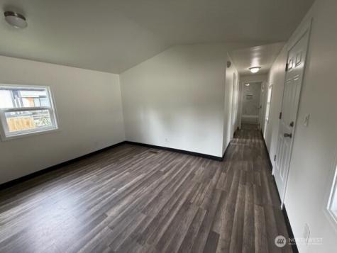 175 Camelot Drive Bremerton WA 98311